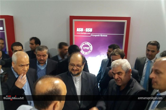 گزارش تصویری بازدید وزیر صنعت، معدن و تجارت از نمایشگاه صنعت تهران