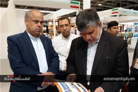 بازدید خسروتاج از غرفه های ایرانی نمایشگاه عمان