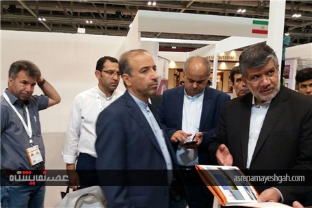 بازدید خسروتاج از غرفه های ایرانی نمایشگاه عمان