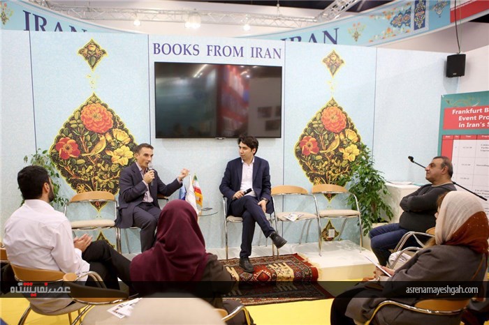 گزارش تصویری از فعالیت های غرفه ایران در سومین روز نمایشگاه کتاب فرانکفورت
