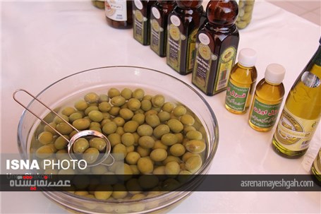 گزارش تصویری از نمایشگاه کارخانجات برتر به مناسبت هفته جهانی غذا در زنجان
