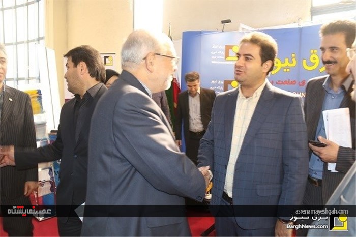 بازدید نعمت زاده از هفدهمین نمایشگاه بین المللی صنعت برق