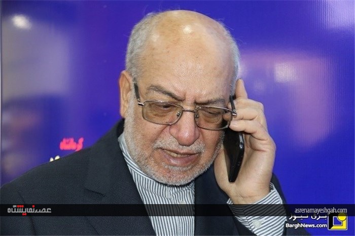 بازدید نعمت زاده از هفدهمین نمایشگاه بین المللی صنعت برق