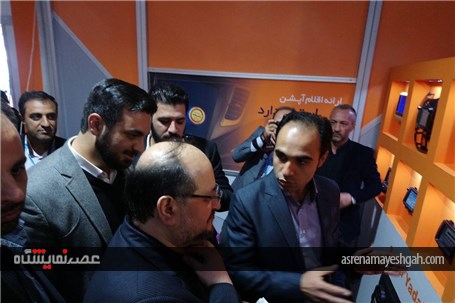 گزاش تصویری از بازدید وزیر صنعت از نمایشگاه قطعات خودرو