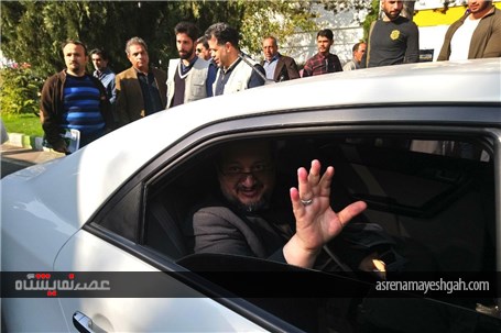 گزاش تصویری از بازدید وزیر صنعت از نمایشگاه قطعات خودرو