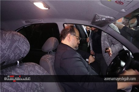 گزاش تصویری از بازدید وزیر صنعت از نمایشگاه قطعات خودرو