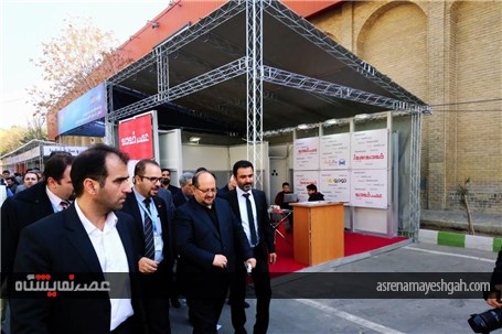 گزاش تصویری از بازدید وزیر صنعت از نمایشگاه قطعات خودرو