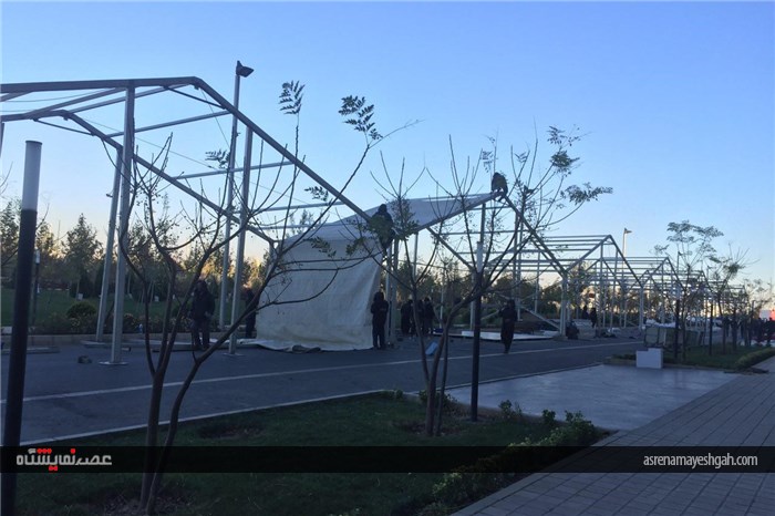گزارش تصویری آماده سازی بخش خودرو های کلاسیک نمایشگاه خودرو تهران