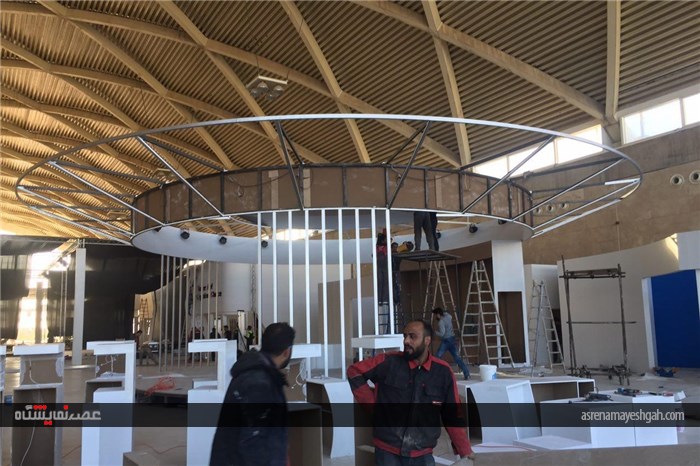 گزارش تصویری آماده سازی بخش خودرو های کلاسیک نمایشگاه خودرو تهران