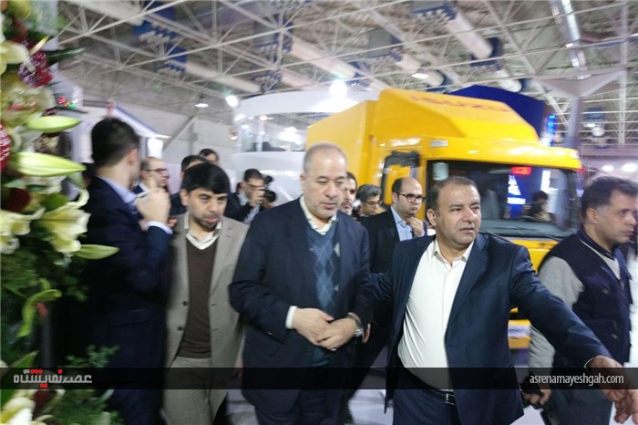 بازدید صلاحی رئیس سازمان زیباسازی شهرداری از نمایشگاه حمل و نقل تهران