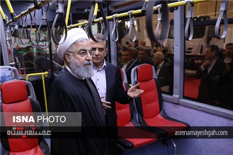 گزارش تصویری بازدید رییس جمهور از نمایشگاه ناوگان حمل و نقل جاده‌ای و درون شهری