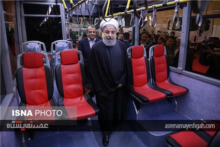 گزارش تصویری بازدید رییس جمهور از نمایشگاه ناوگان حمل و نقل جاده‌ای و درون شهری