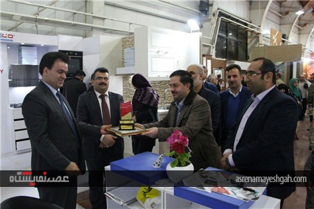 گزارش تصویری اهداءتندیس به مشارکت کنندگان نمایشگاه ساختمان قزوین
