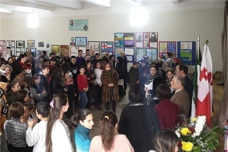 دهمین نمایشگاه نقاشی دانش‌آموزان گرجی و ایرانی افتتاح شد