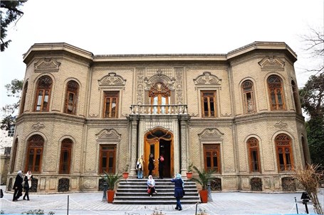 نمایشگاه سرامیک و شیشه در موزه آبگینه تهران برپا شد